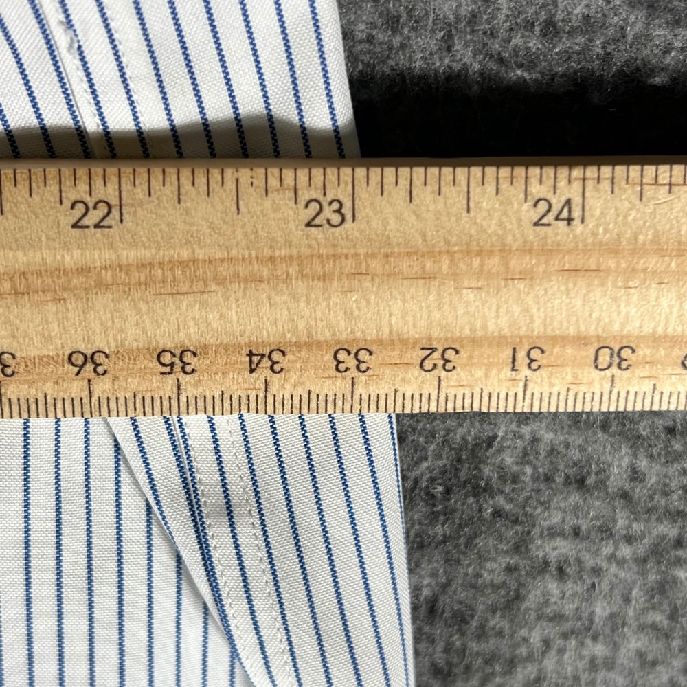 Llbean Men Wrinkle Resistant Button Down Shirt St… - image 4